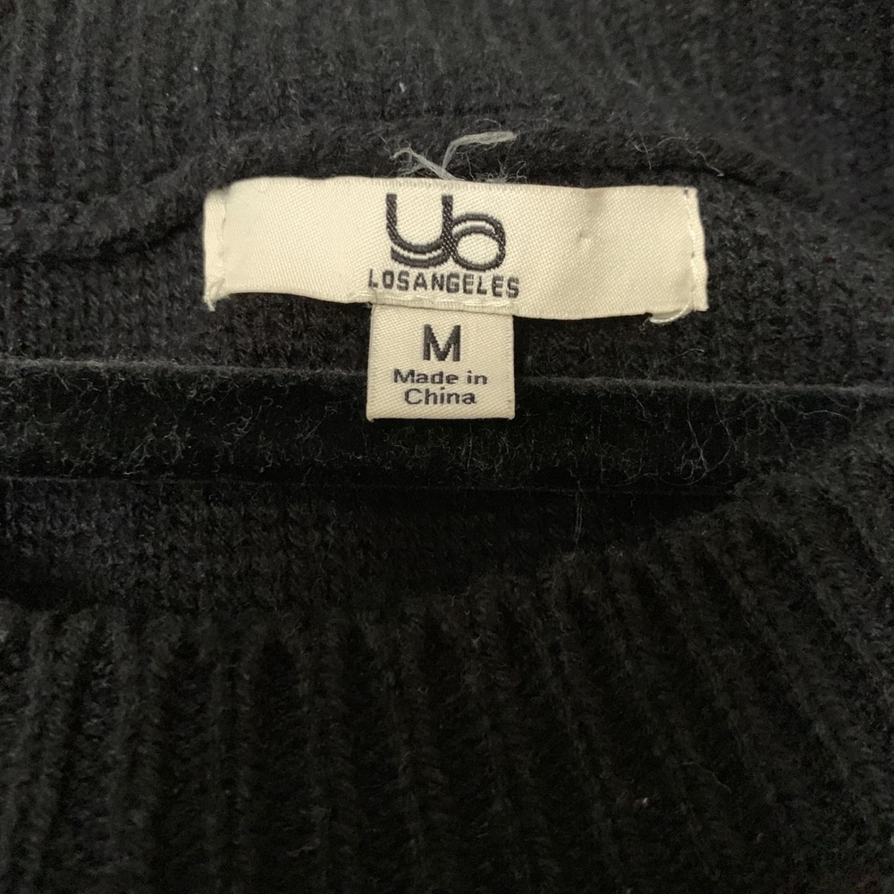 BLACK SWEATER - Picture 6 of 7